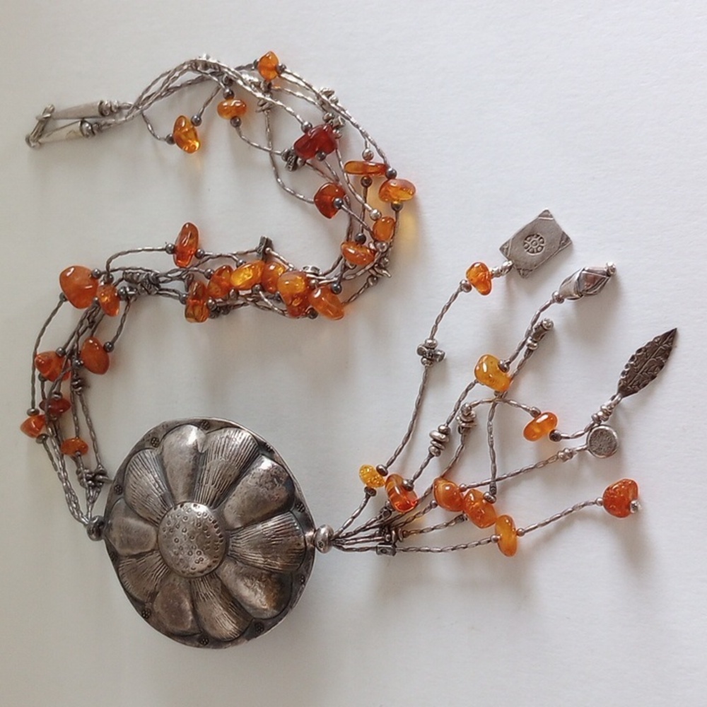 VINTAGE CHINESE AMBER SILVER CUSTOM MADE NECKLACE 24" LONG.